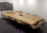 STOL KONFERENCYJNY